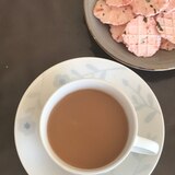 香ばしいアーモンド紅茶(๑･̑◡･̑๑)